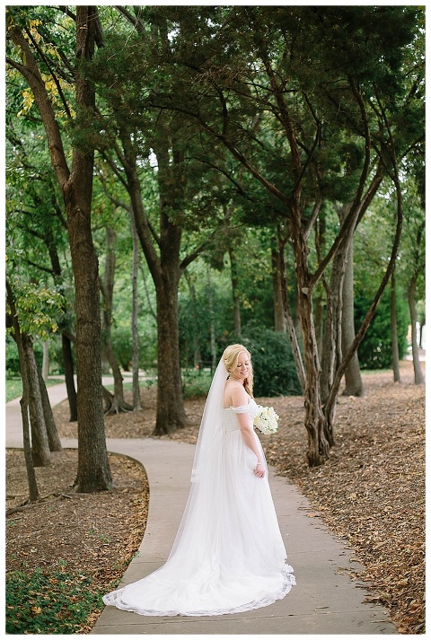 White Rock Creek Park Bridals_0008.jpg