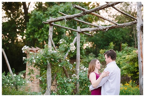 Fort Worth Trinity Park Engagement_0020.jpg